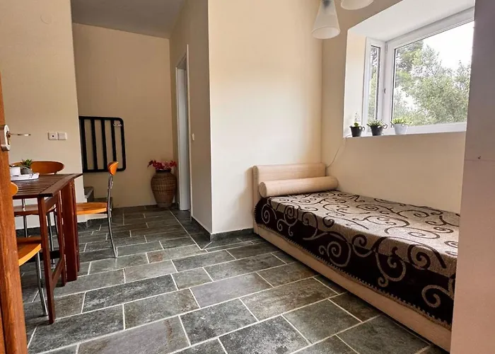 The Big Olive Tree 度假居 *